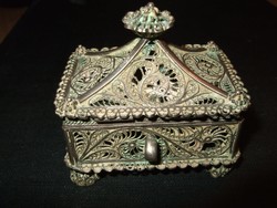 Antik ezüst ékszeres ládika 1854