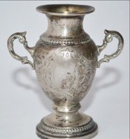 Ezüst serleg párban vésett cizellált talpán ezüstjellel