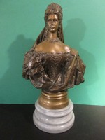 Zala György Sissy bronz szobor