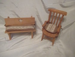 Lenci Torino babaház bútor.Karfás szék & pad.23-21 cm.