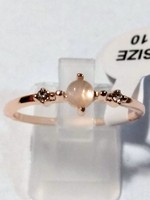 18K GF gyűrű, rózsaszín opállal és fehér CZ kristályokkal