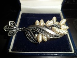Silver pendant / pearl