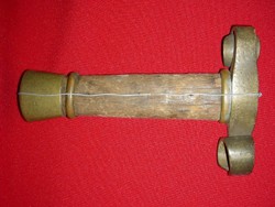 Medieval sword grip