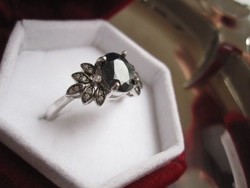 Art deco, nagyon előkelő sötét zafír ezüst gyűrű - fehér topáz