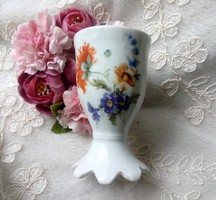 Virágos porcelán tojástartó