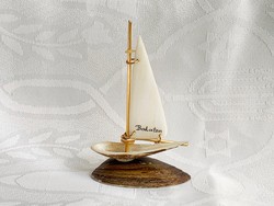 Retro Balatoni hajó emlék kagylóból 10 cm.