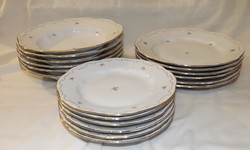 Régi Zsolnay barokk mintás tányér készlet 18 db -os ,soha nem használt