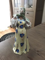 Régi orosz kézzel festett Dulevo porcelán figura