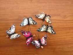 Húsvéti /tavaszi 6 db csíptethető pillangók