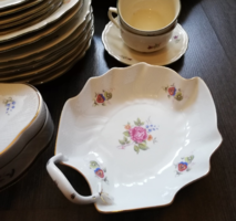 Beautiful Hólloháza porcelain serving bowl with a flower pattern
