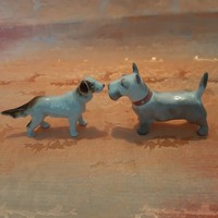 Aquincumi porcelán miniatűr kutya ( 2 db)