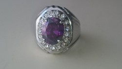 Ezüst gyűrű lila színű kővel és cirkonkövekkel diszitve 925 
