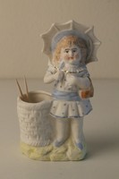 Fogvájó tartó /fogpiszkáló tartó bisquit (biszkvit) porcelán szobor, kislány esernyővel