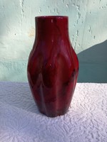 Zsolnay bordás antik ökörvérmázas váza, 1940-es évek