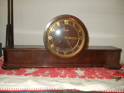 2 kulcsos régi működő kandalló óra