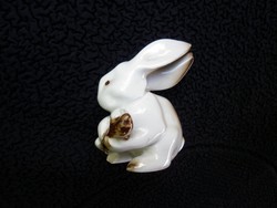 DIY bunny with Zsolnay shield seal