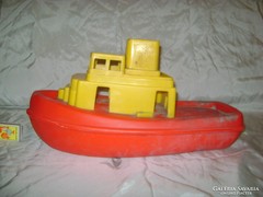 Retro műanyag hajó - 48 cm