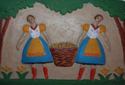 Art deco falidísz: Molnár Kálmán - Kosarat vivő lányok