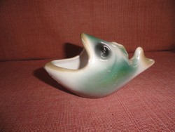 Craftsman porcelain fish-shaped jewelry holder, 8 cm high. He has! Jokai