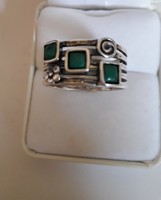 Izraeli ezüst gyűrű, zöld kővel