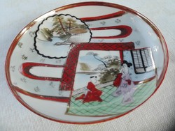 2 db japán Kutani porcelán tányér, 12,5 cm átmérőjűek