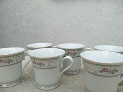 Porcelán teáscsészék