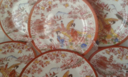 6 db keleti porcelán sütis tányér (japán?)