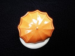 Hollóházi esernyős nyuszik narancssárga esernyővel 