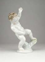0Y029 Régi Herendi porcelán pisilő fiú figura 18cm