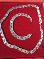 Silver necklace and bracelet set with meander decoration, 925