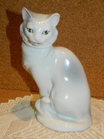 Ritka festésű Hollóházi macska.