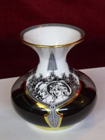 Hollóházi porcelán váza, Jurcsák stílusú rajzolattal, magassága 10 cm. Vanneki! Jókai