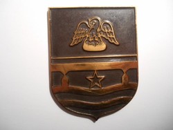 Bronz címer-plakett