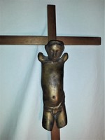 MELOCCO MIKLÓS - ISTEN BÁRÁNYA - képcsarnokos bronz kisplasztika, szobor, jelzett, fakereszten