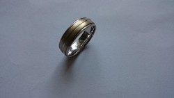 B13 - Fémjelzett 375 9 karátos fehér arany karikagyűrű 
