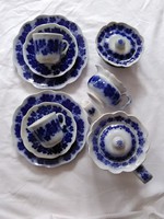 Svéd Gefle 'Vinranka' porcelánfajansz fehér-kék szőlőlevél motívumos designer teás készlet 1920-1940