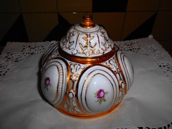 Royal dux   kézzel festett  porcelán   doboz