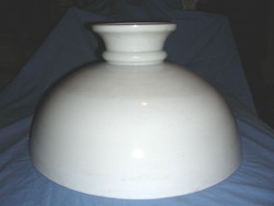 Porcelán lámpabúra 