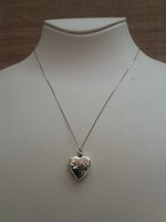 Jelzett 925-ös női ezüst nyaklánc rajta nyitható szív alakú medállal