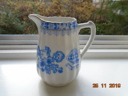 "China Blau"(=kínai kék) mintával Eichwald (?) bordázott tejszínes kiöntő