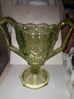 Urán szinű üveg kupa váza
