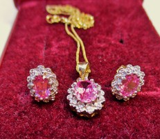 Álomszép valódi gyémánt és rózsaszín topáz arany fülbevaló