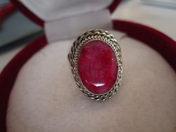 Nagy, tömör, rubin köves filigrán ezüst gyűrű 925 
