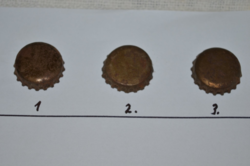 3 db régi bronzos színű, parafás írás nélküli söröskupak
