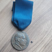 Náci Adolf Hitler,a "hűség" kitüntetés