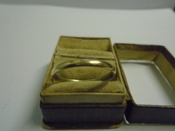 Angol antik karikagyűrű mesterjeles 1,8 gramm 22 mm a belső mérete 