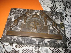 Vadász  vagy  levente plakett   az 1900 as évek  elejéről  , granit lapon  , bronz rátéttel