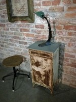 Korházi fém szekrény, 1920-as évekből loft, vintage industrial