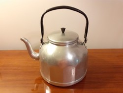 Régi nagy teáskanna retro alumínium teafőző kanna 4 L