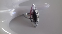 Fekete, onix köves, dekoratív ezüst gyűrű